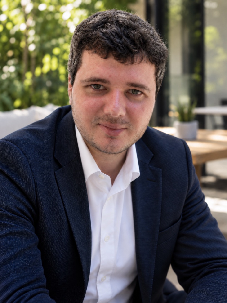 Václav Trávník, realitní makléř